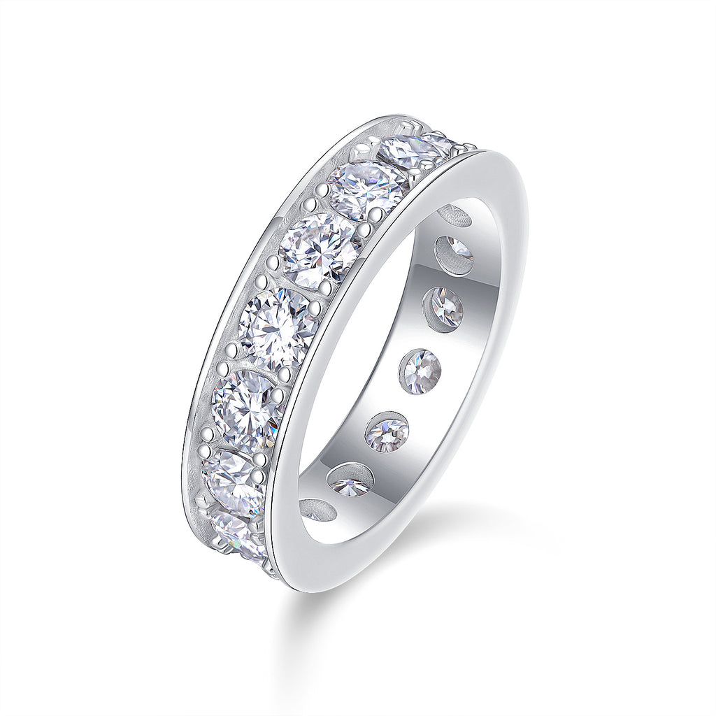 Flowing Clouds Convey Emotions - A Fashionable And Luxurious Jewelry Piece Set With One-third Carat Moissanite S925 Sterling Silver And Platinum-plated Diamond