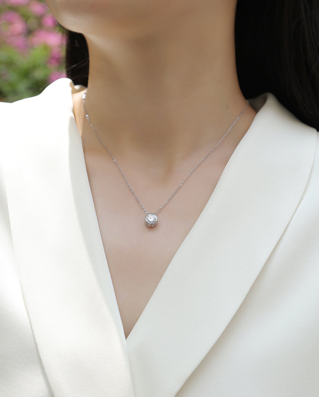 Purity - A Fashionable And Luxurious Diamond Jewelry Pendant Set With 1-carat Moissan Diamond S925 Sterling Silver