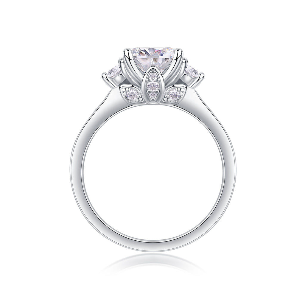 Starry Night Brilliance - A Fashionable And Luxurious Jewelry Piece Set With 2-carat Moissan Diamond S925 Sterling Silver And Platinum-plated Diamond