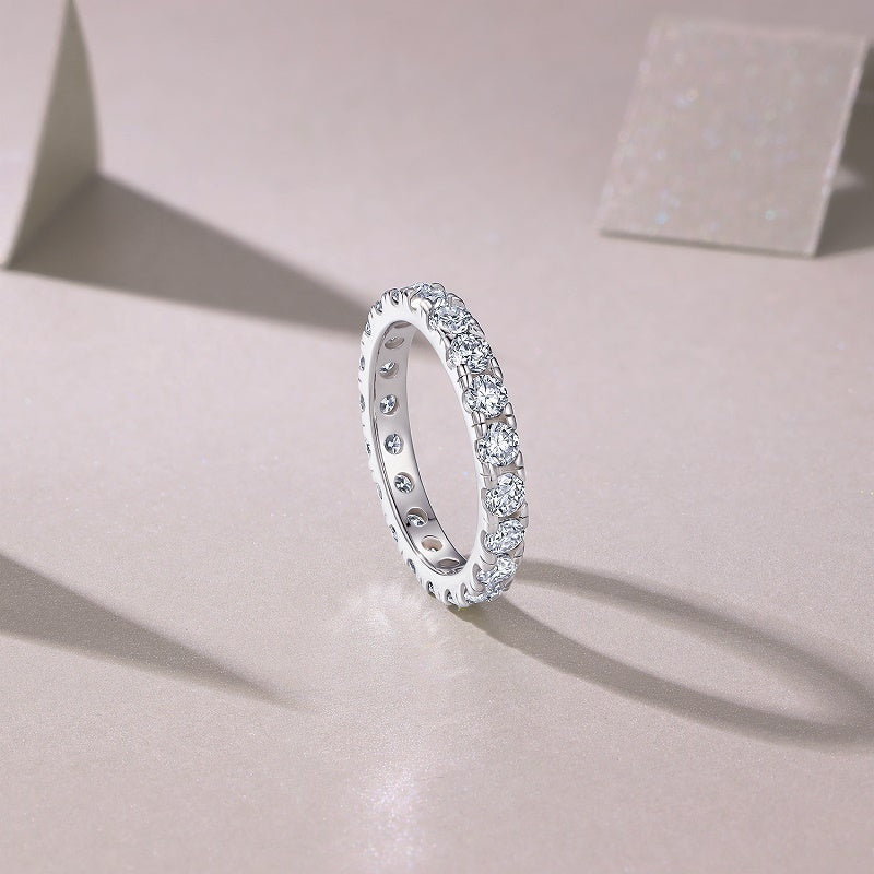 Spring Breeze For Ten Miles - A Fashionable And Luxurious Jewelry Piece Set With One-tenth Carat Moissan Diamond S925 Sterling Silver And Platinum-plated Diamond
