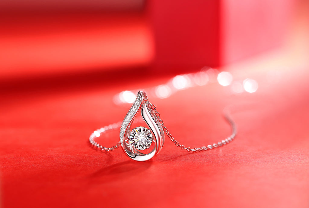 Dynamic - A Fashionable And Trendy Jewelry Necklace Pendant Set With 1-carat Moissanite S925 Sterling Silver And Platinum Plating