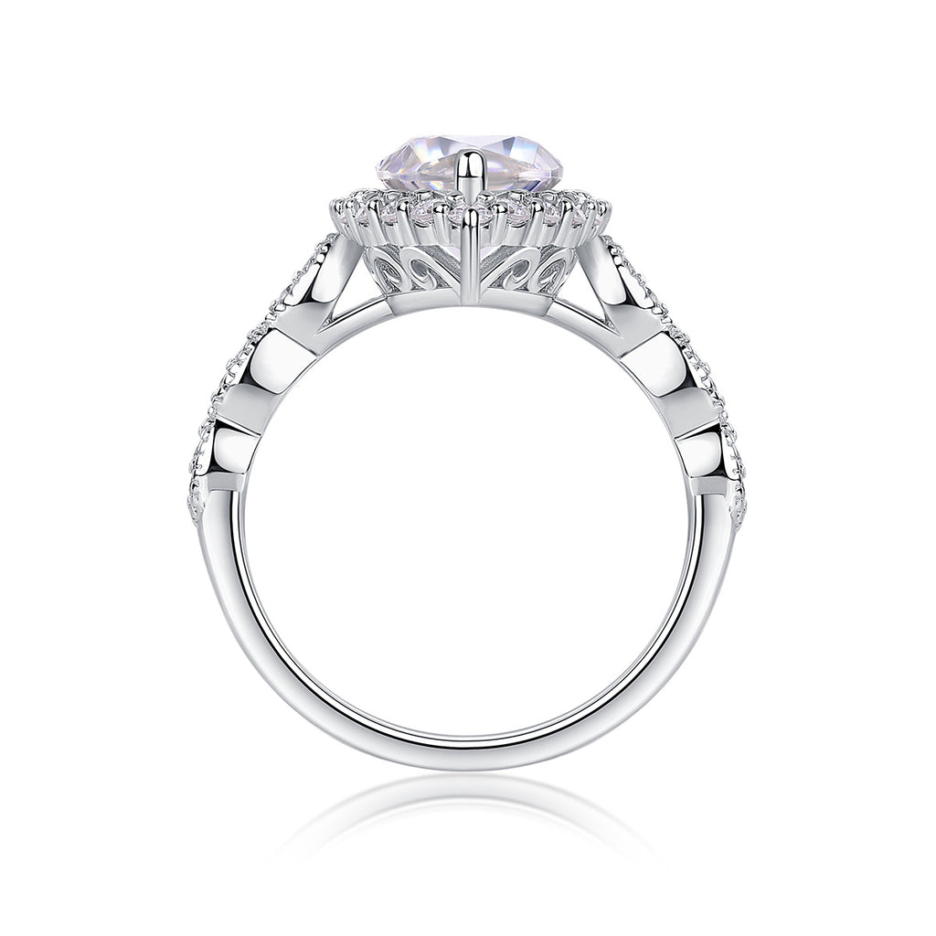 The Realm Of Delight - A Fashionable Diamond Jewelry Piece Set With Moissanite S925 Sterling Silver And Platinum-plated Diamond Ring