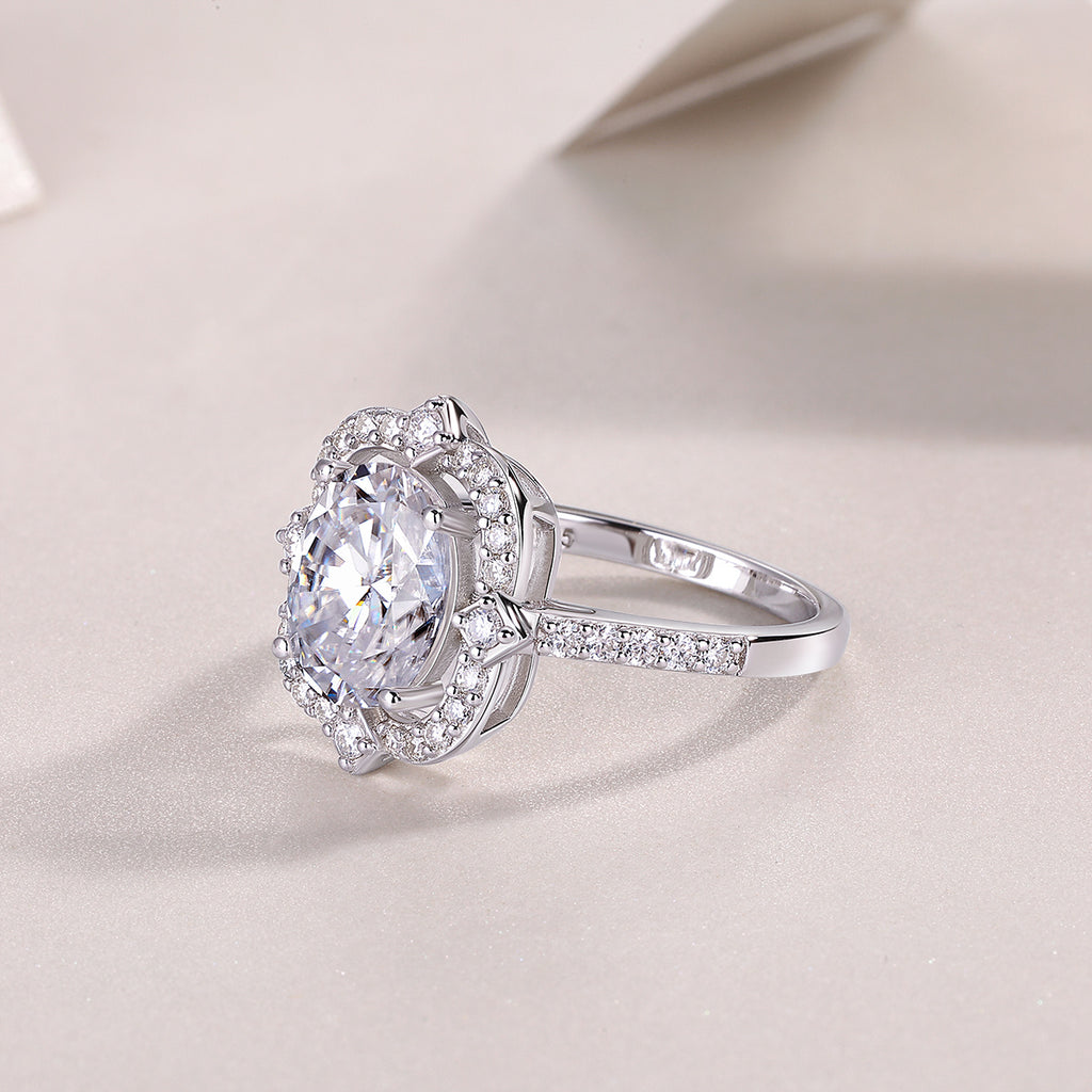 Camellia - A Fashionable Jewelry Ring Set With Moissanite S925 Sterling Silver And Gold-plated Diamond