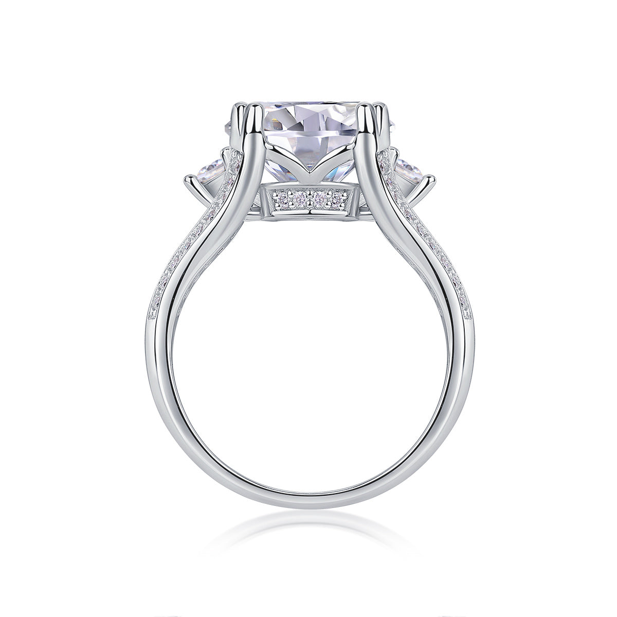 Elegant Radiance - A Fashionable And Luxurious Jewelry Piece Set With 5-carat Moissanite S925 Sterling Silver And Platinum-plated Diamond