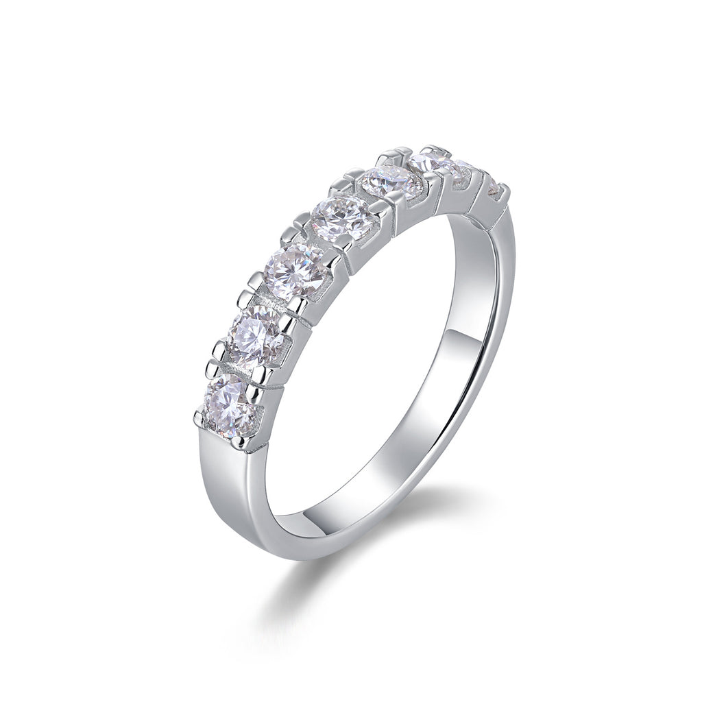 LUCKY 7- A Fashionable And Luxurious Jewelry Piece Set With One-tenth Moissan Diamond, S925 Sterling Silver And Platinum-plated Diamond
