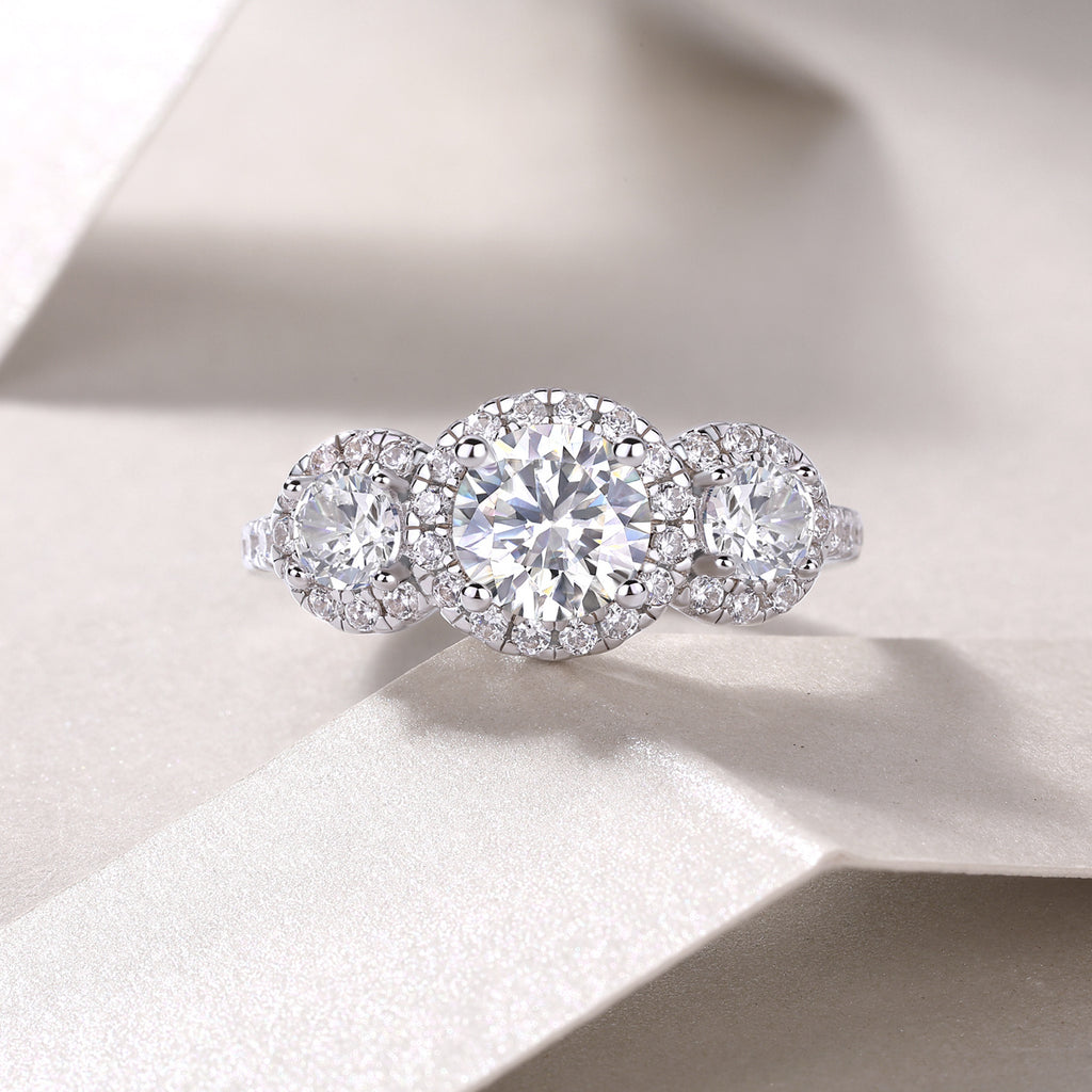 Human Warmth - A Fashionable And Luxurious Jewelry Piece Set With 1-carat Moissan Diamond S925 Sterling Silver And Platinum-plated Diamond