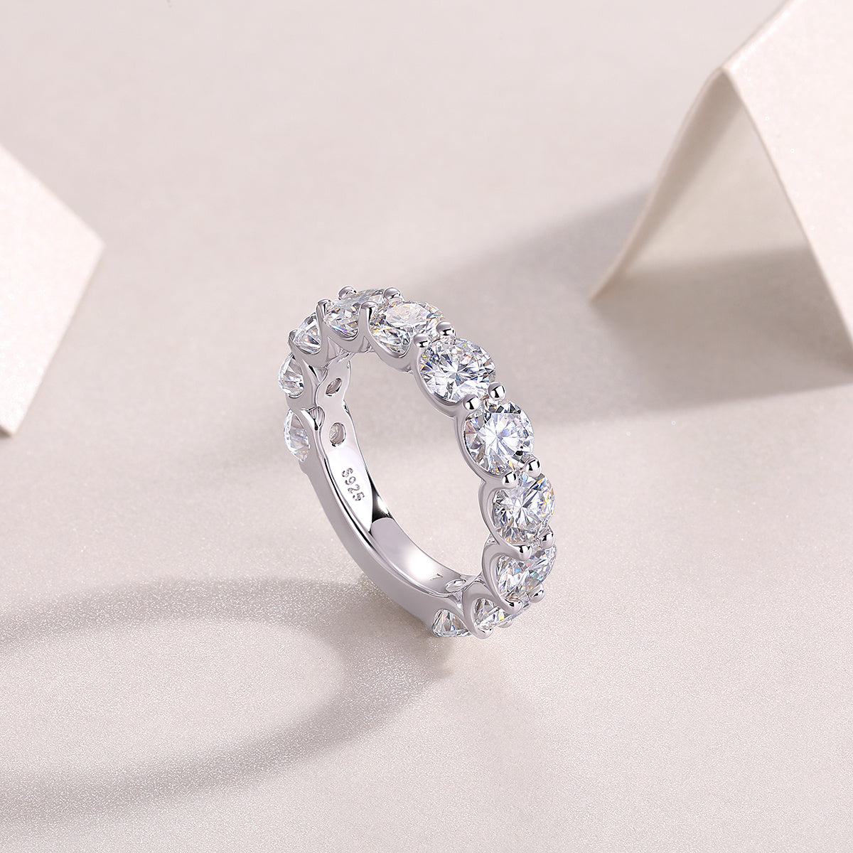 Dazzling Moments - A Fashionable And Luxurious Jewelry Accessory Set With Moissanite S925 Sterling Silver And Platinum-plated Diamond