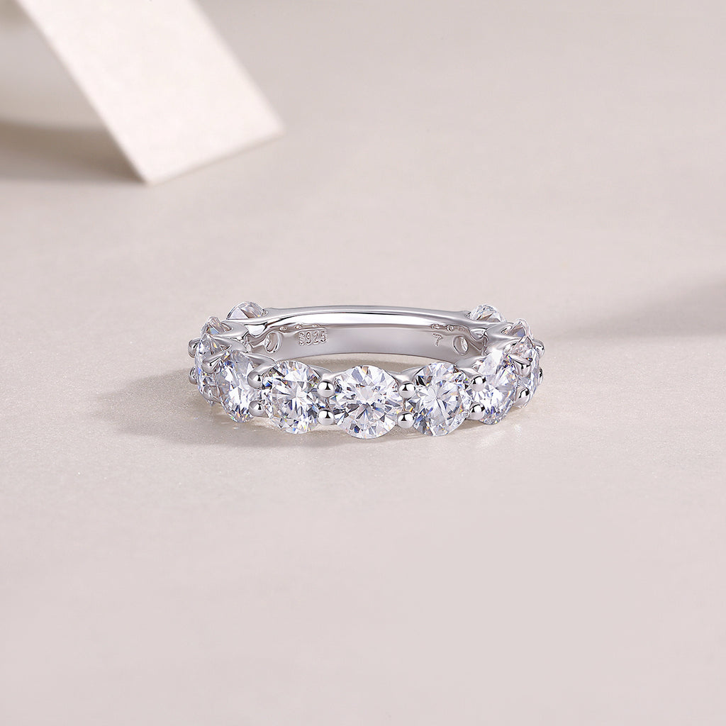Dazzling Moments - A Fashionable And Luxurious Jewelry Accessory Set With Moissanite S925 Sterling Silver And Platinum-plated Diamond