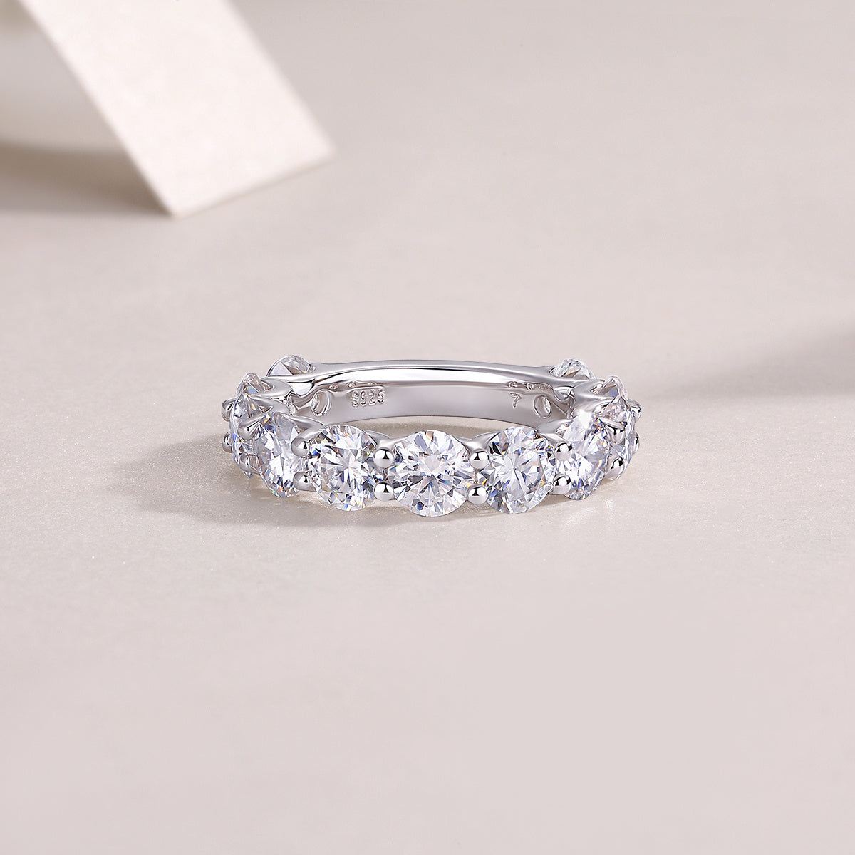 Dazzling Moments - A Fashionable And Luxurious Jewelry Accessory Set With Moissanite S925 Sterling Silver And Platinum-plated Diamond