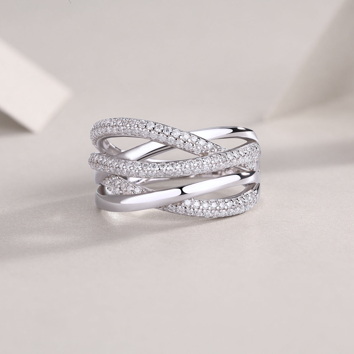 Brilliant Interweaving - A Fashionable And Luxurious Jewelry Accessory Set With Moissanite S925 Sterling Silver And Platinum-plated Diamond
