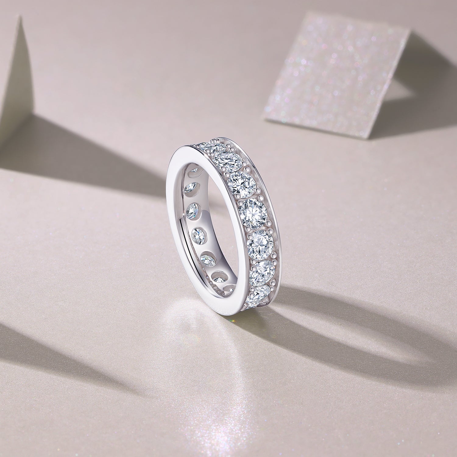 Flowing Clouds Convey Emotions - A Fashionable And Luxurious Jewelry Piece Set With One-third Carat Moissanite S925 Sterling Silver And Platinum-plated Diamond