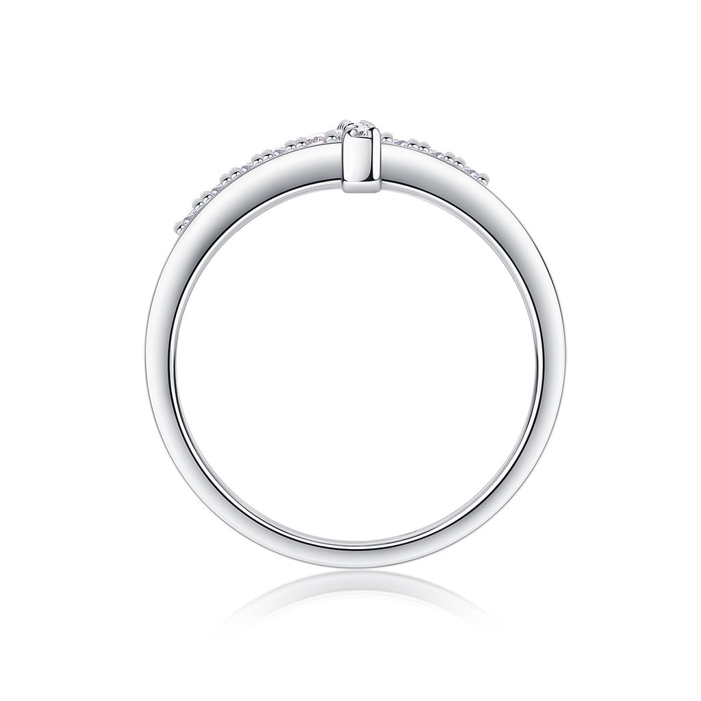 Holy Light Cross - A Fashionable And Luxurious Jewelry Piece Set With Moissanite S925 Sterling Silver And Platinum-plated Diamond